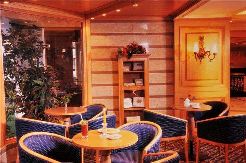 Grand Hotel Beirut Restoran foto