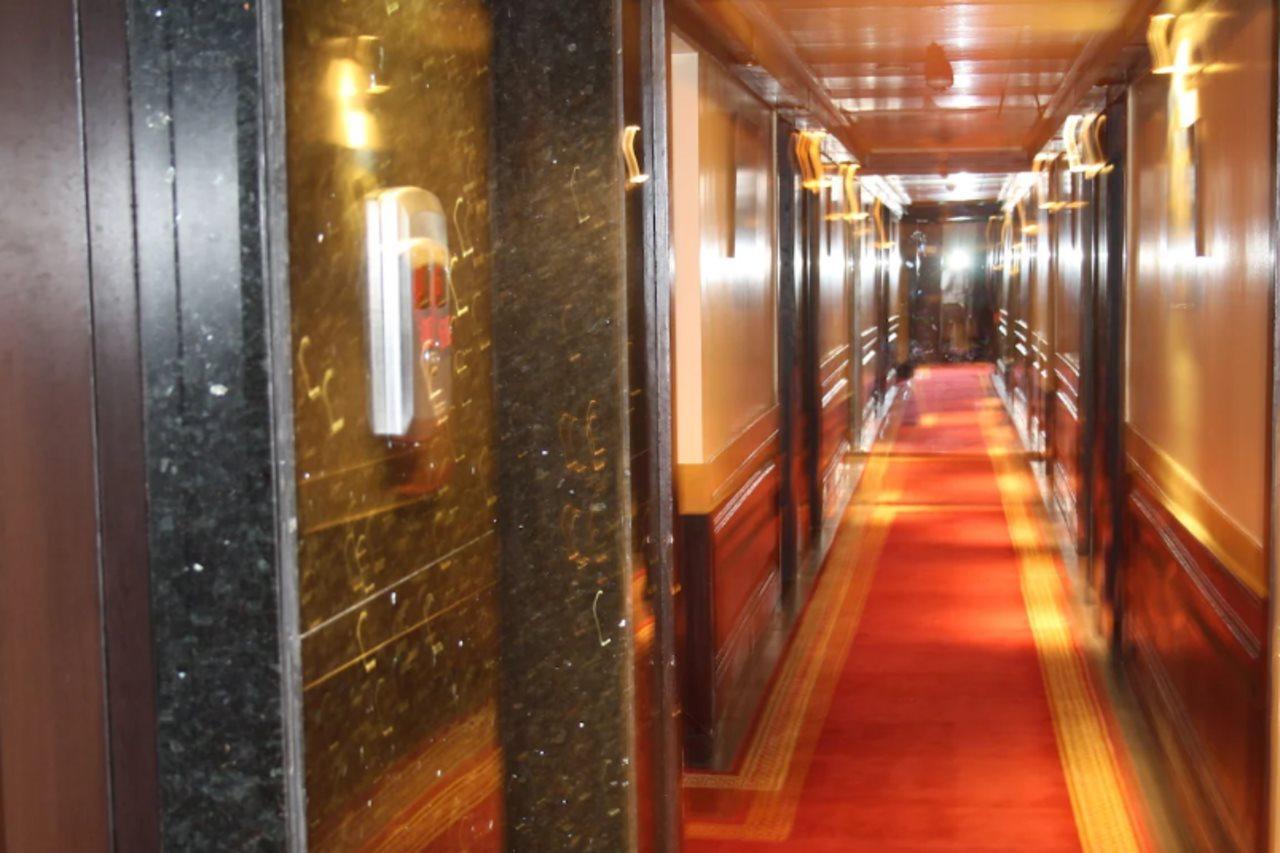 Grand Hotel Beirut Bagian luar foto