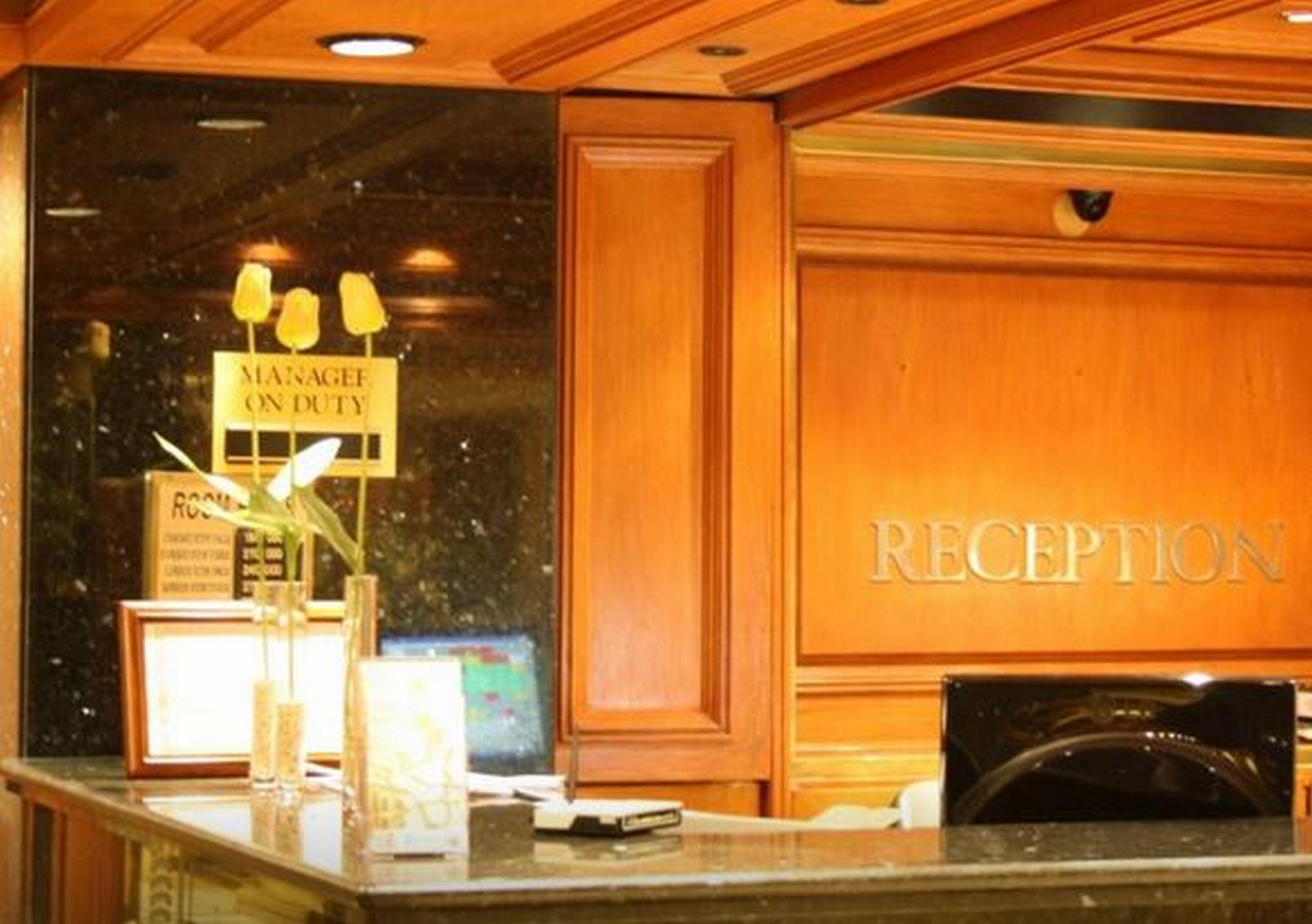 Grand Hotel Beirut Bagian luar foto