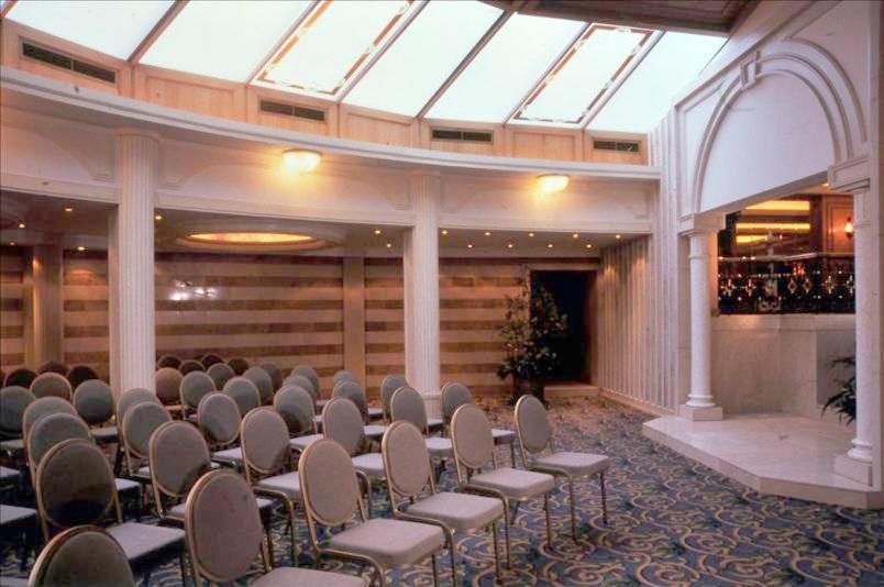 Grand Hotel Beirut Bagian luar foto