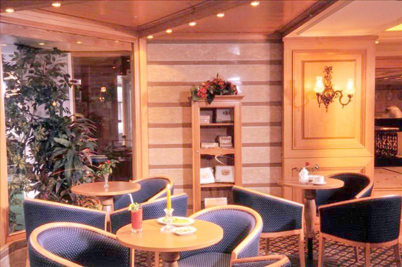 Grand Hotel Beirut Bagian luar foto