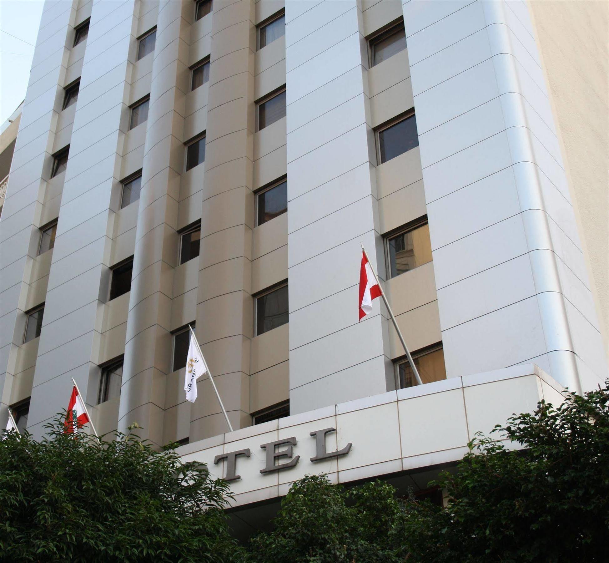 Grand Hotel Beirut Bagian luar foto