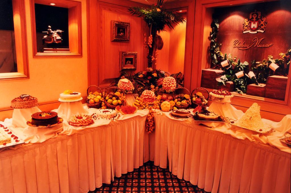 Grand Hotel Beirut Bagian luar foto